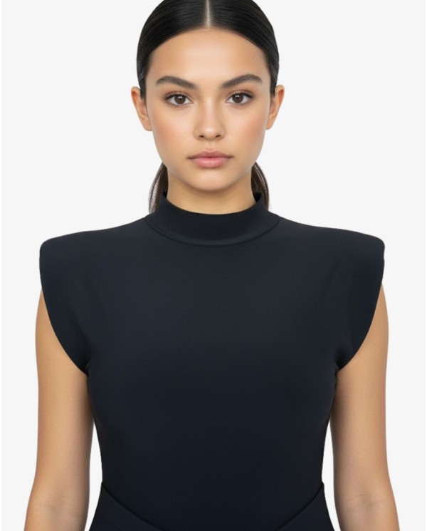 VESTIDO NEGRO HOMBRERAS Y CREMALLERA